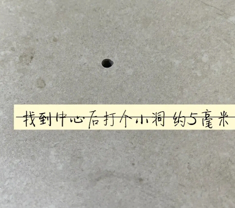 普宁瓷砖空鼓维修公司专业解答在瓷砖铺贴过程中，如果砂料搅拌不均匀，将会带来以下问题
